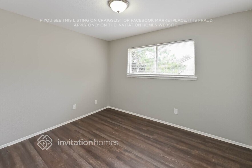 Building Photo - 8703 Saratoga Forest Dr