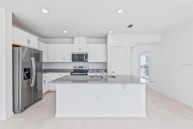 Building Photo - 2775 Raindrop Run St