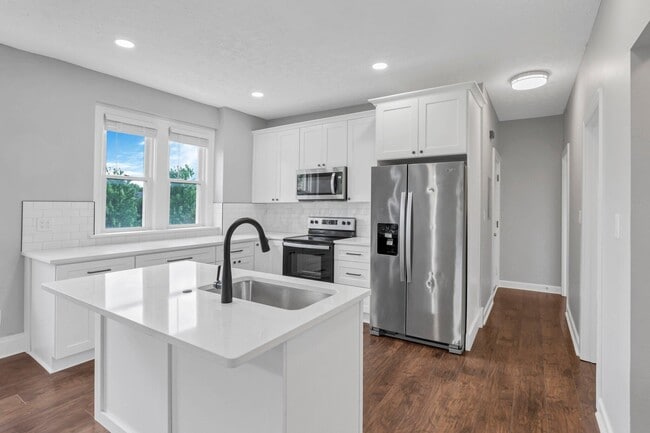 Building Photo - 29 Winner Ave