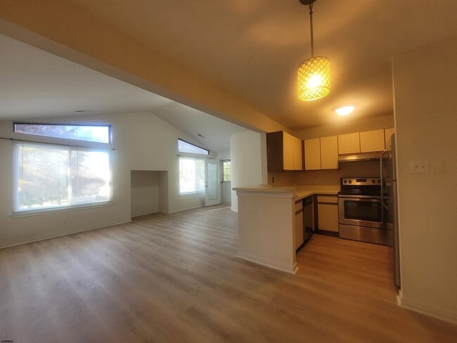 Building Photo - 137 Heather Croft