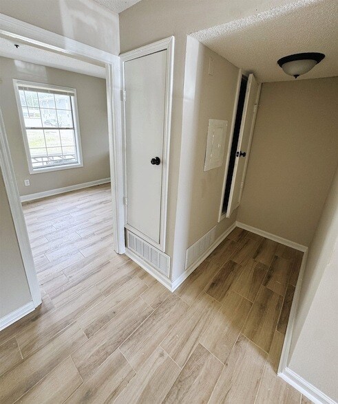 Building Photo - 3449 Southern Ave