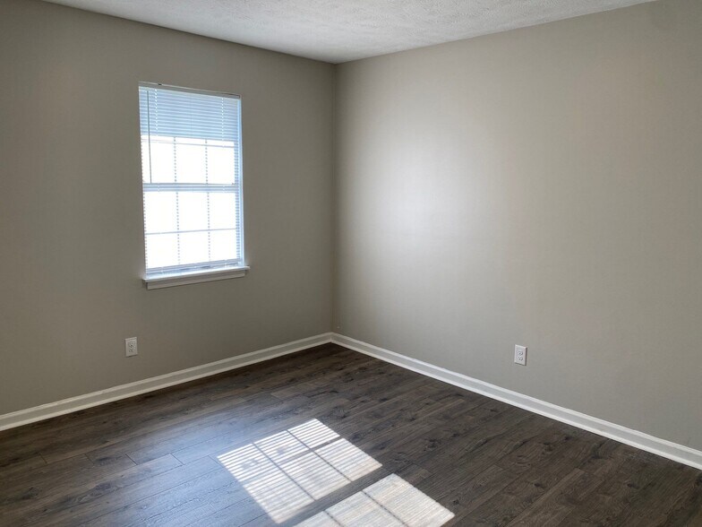 Building Photo - 26 Brianfield Cv