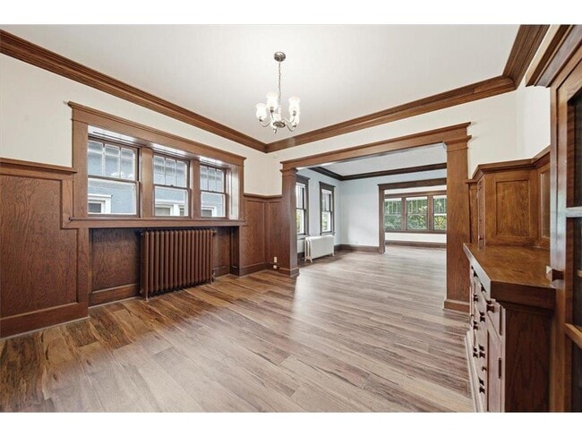Building Photo - 3237 Lyndale Ave S