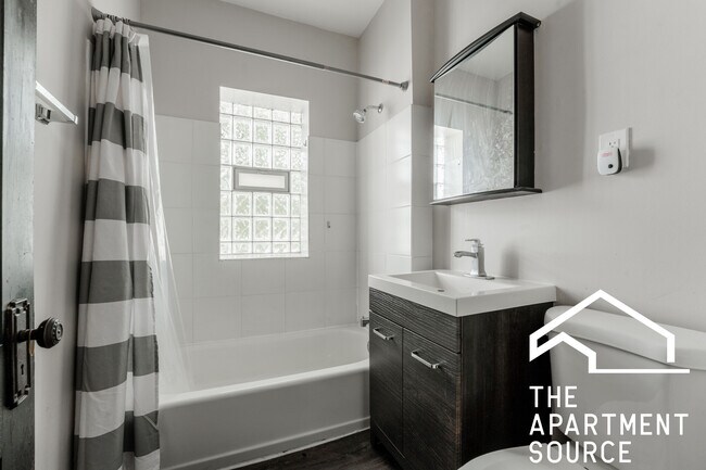 Building Photo - 3506 W Grace St