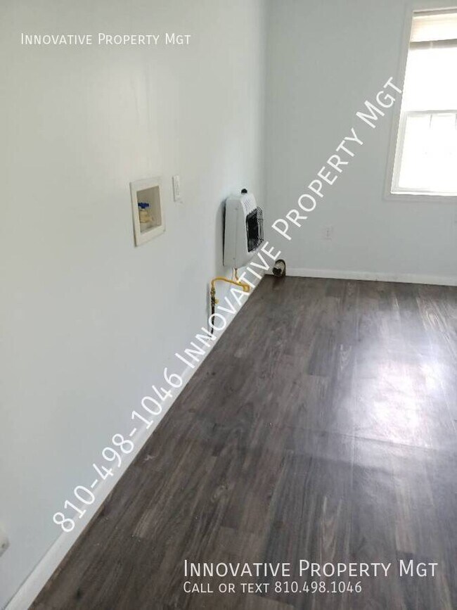 Building Photo - 4354 Elms Rd