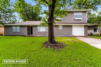 Building Photo - 7608 Deaver Dr