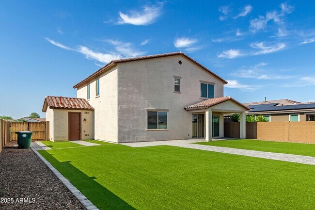 Building Photo - 17995 W Hilton Ave