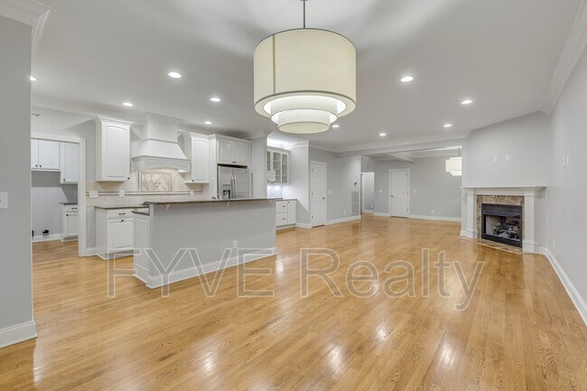 Building Photo - 1801A Shackleford Rd