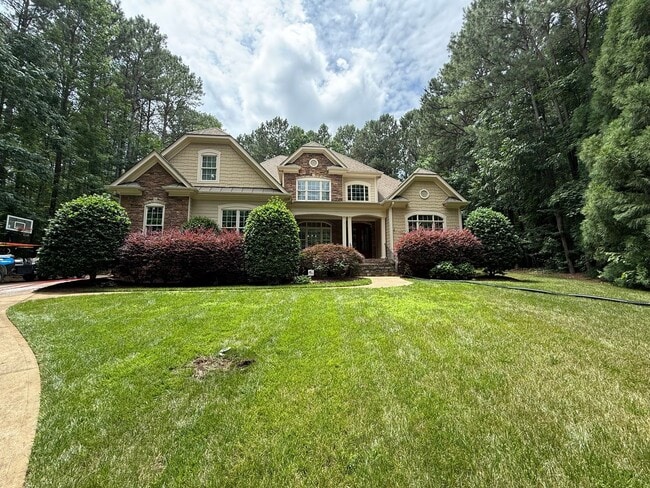 Building Photo - **OFFERING WAIVED APPLICATION FEES** Luxur...