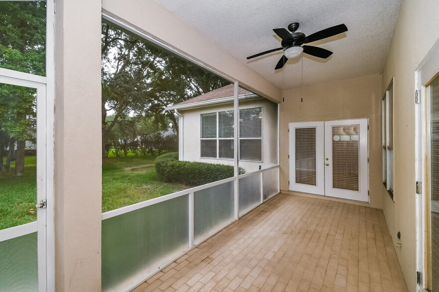 Building Photo - 755 Westminster Dr