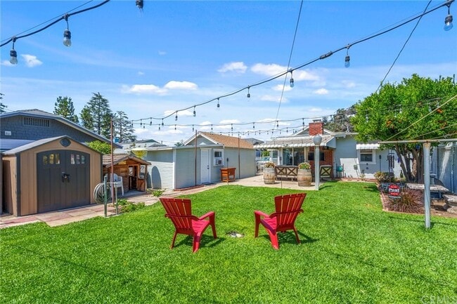 Building Photo - 926 N San Gabriel Ave