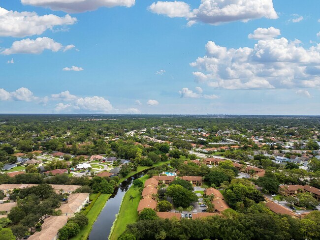 Building Photo - 13155 Chadwick Ct