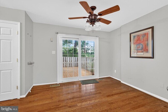 Building Photo - 9821 Owens Ct