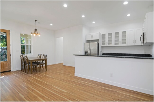 Building Photo - Charming 1 bedroom ADU in Santa Ana!