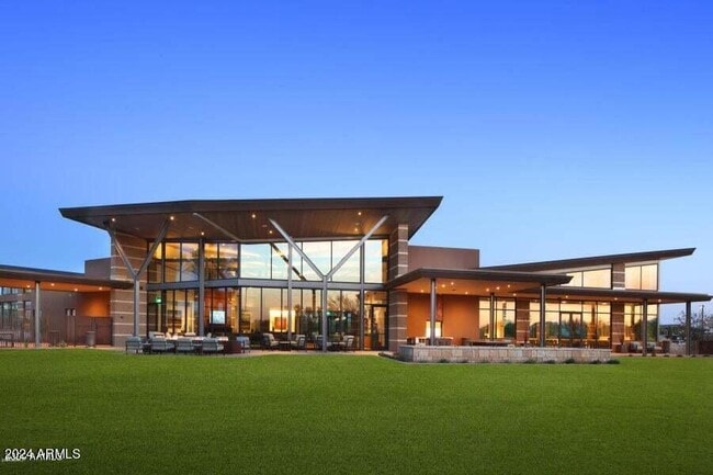 Building Photo - 3544 E Sands Dr