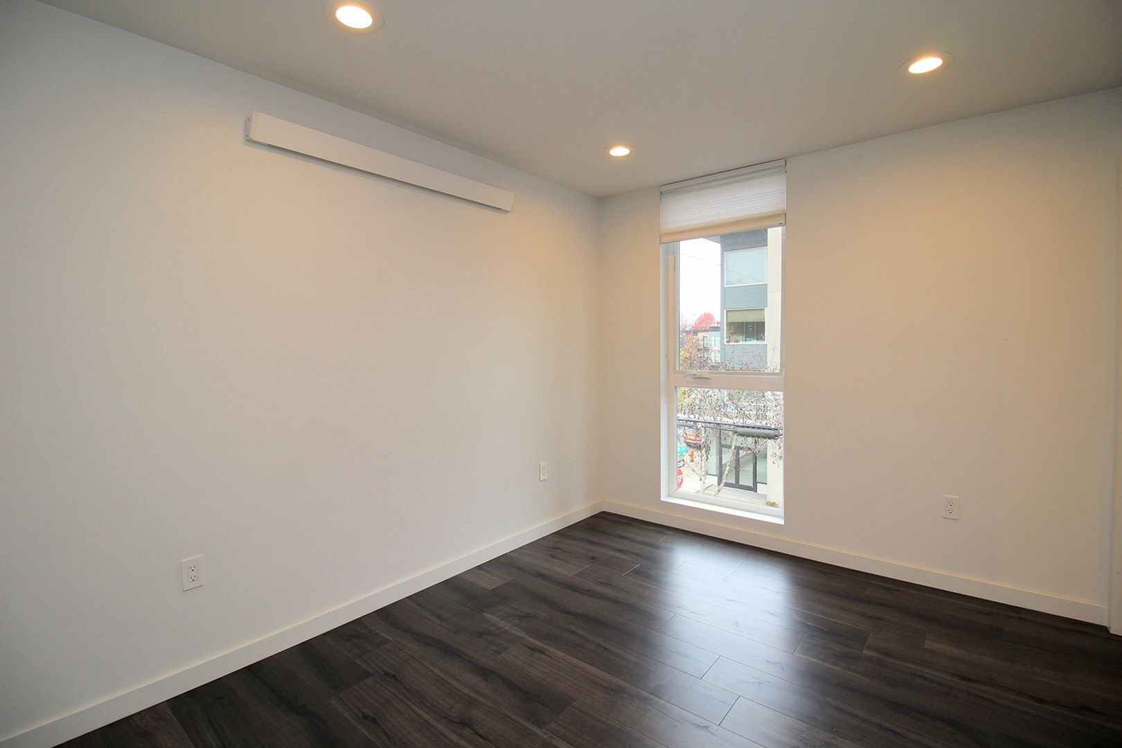 Building Photo - 1480 N Jarrett St