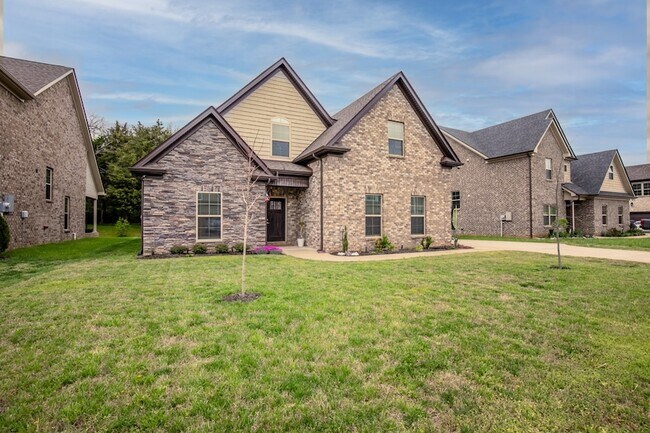 Building Photo - 5322 Honeybee Dr