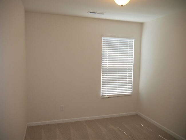 Building Photo - 2446 Hartfield Cir