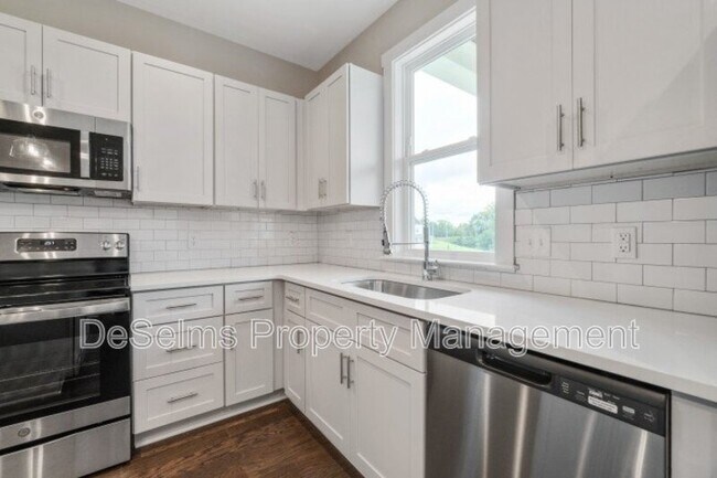 Building Photo - 759 Mill Creek Meadow Dr