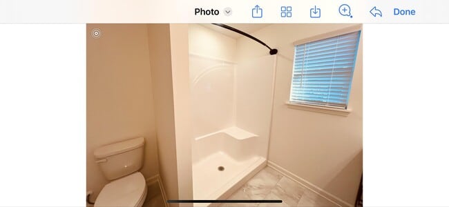 Building Photo - 190 N Luna Ln