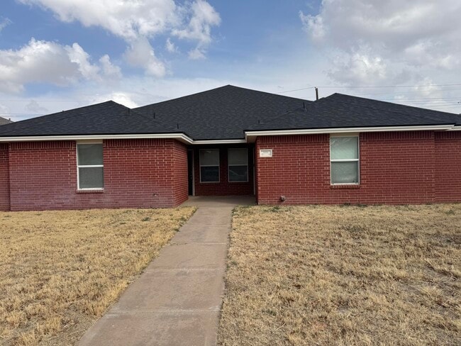 Building Photo - 606 N Bangor Ave