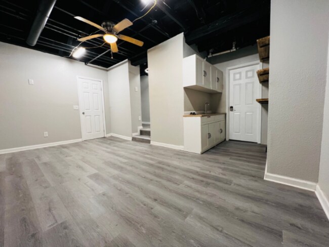 Building Photo - 4431 The Paseo