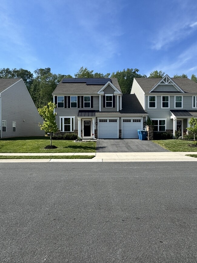 Building Photo - 2020 Rivers Dr