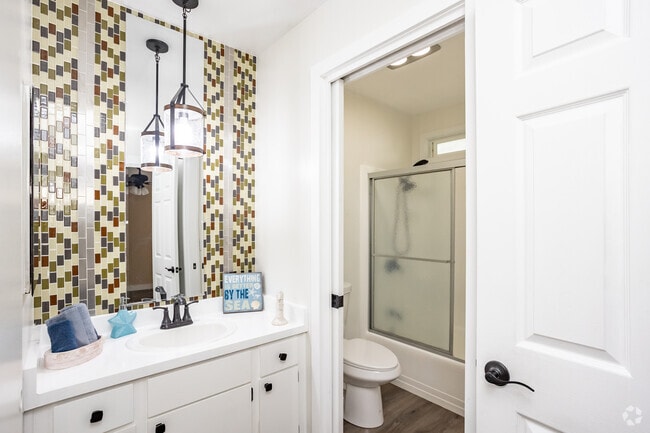 1BR, 1BA -579SF - Bedroom - Pacific Park