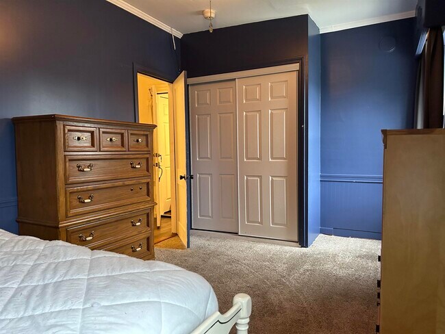 Building Photo - 340 NH-45