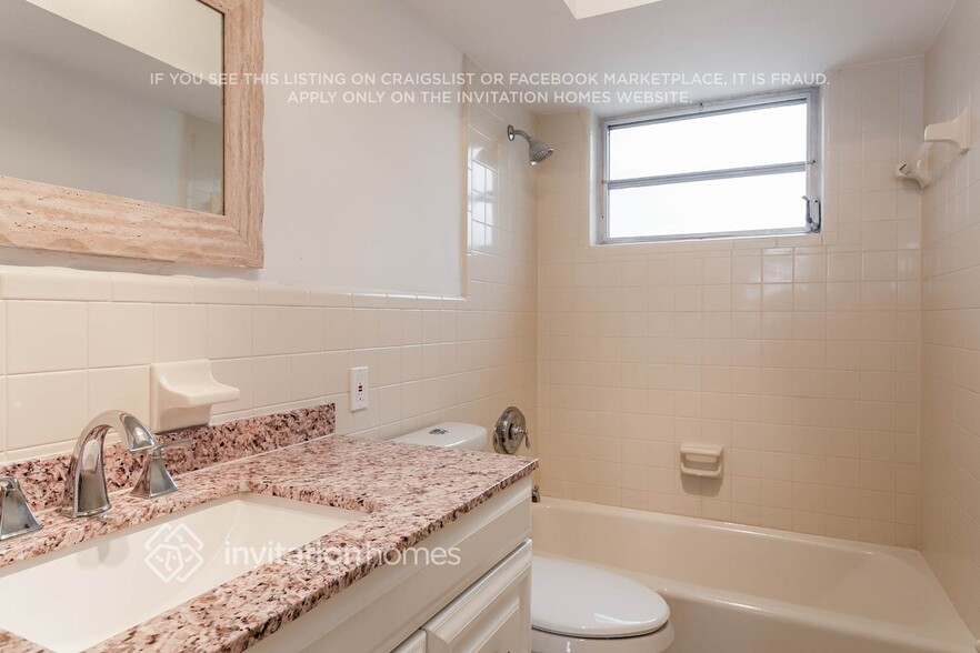 Building Photo - 4915 Johnson St