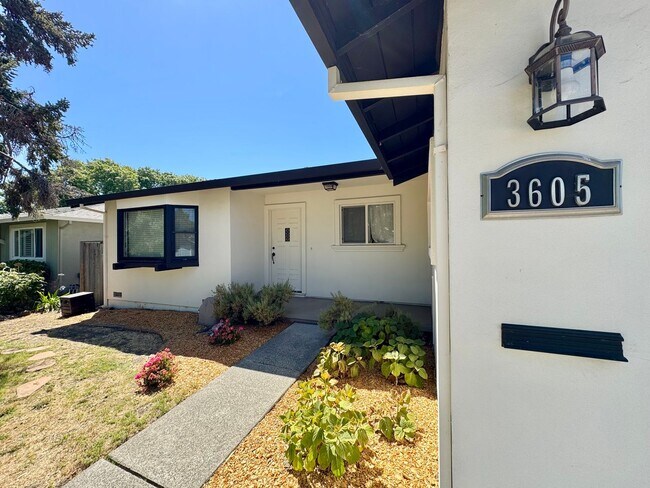 Building Photo - TENTATIVELY RENTED Classic Napa Bel Aire H...