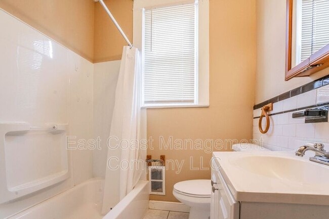 Building Photo - 4809 Arabia Ave