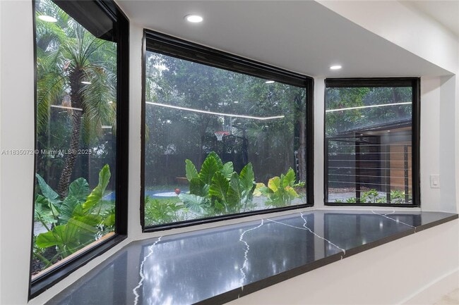 Building Photo - 6525 SW 133rd Dr