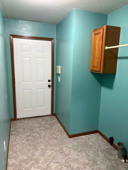 Building Photo - 19515 Carter Ln