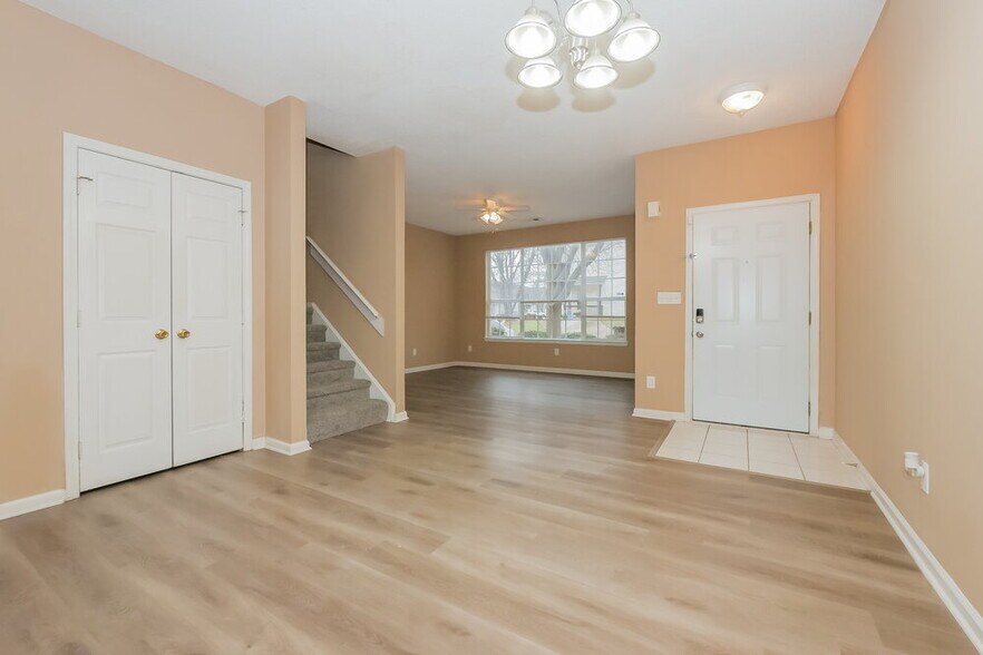 Building Photo - 2367 Brianna Dr