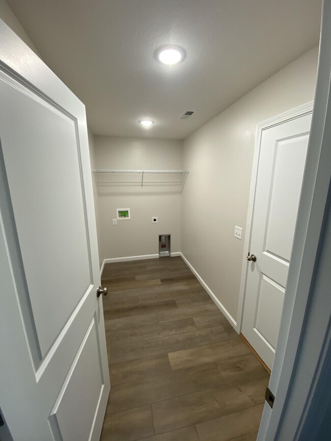 Building Photo - 200 Parkers Loop