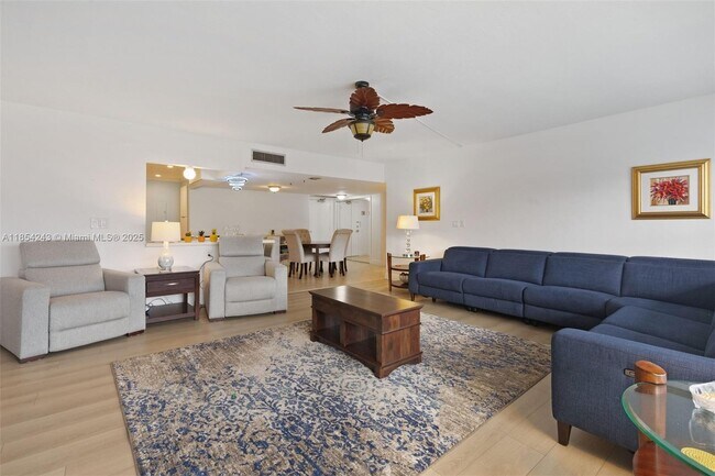 Building Photo - 3750 Galt Ocean Dr