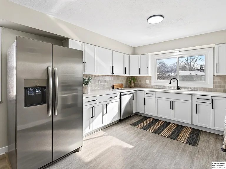 Building Photo - 5610 Seward St