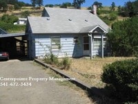 Building Photo - 2 Story Colonial Style House