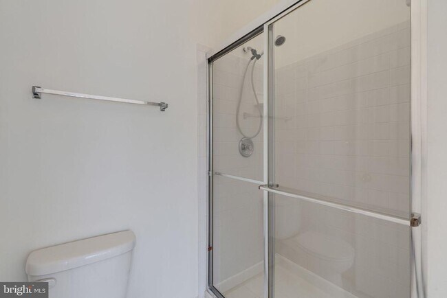 Building Photo - 5136 Ballycastle Cir
