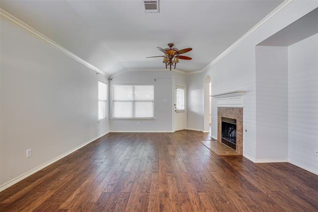 Building Photo - 6925 Red Bluff Dr