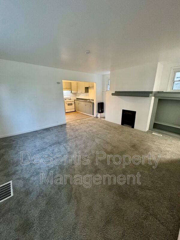 Building Photo - 42 Climax St