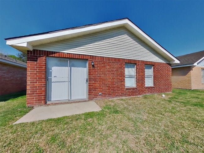 Building Photo - 3215 Kelling St