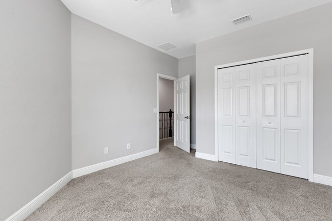 Building Photo - Beautiful Townhome for Rent