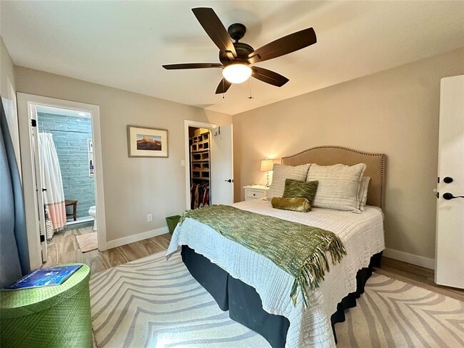 Building Photo - 2715 Alderwood Dr