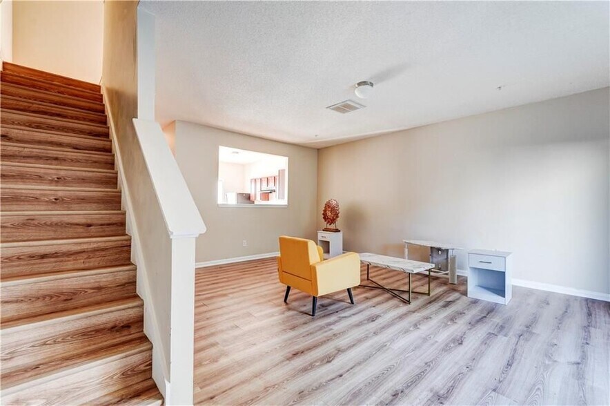 Building Photo - 2837 Laurel Ridge Cir