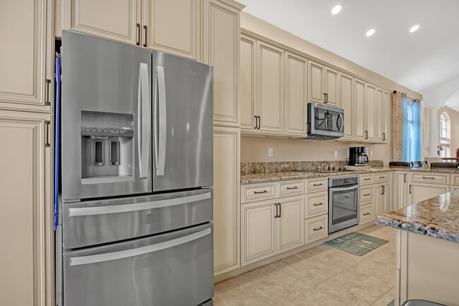 Building Photo - 2063 Reston Cir
