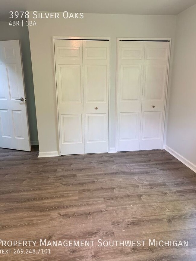 Building Photo - 3978 Silver Oaks Dr