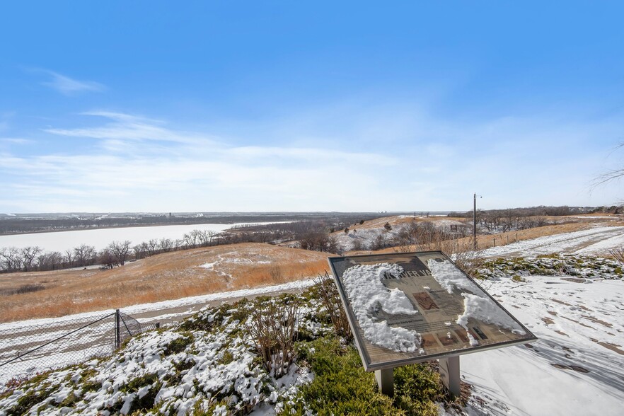 Prairie Bluffs Conservation Area - 10022 Gentian Dr