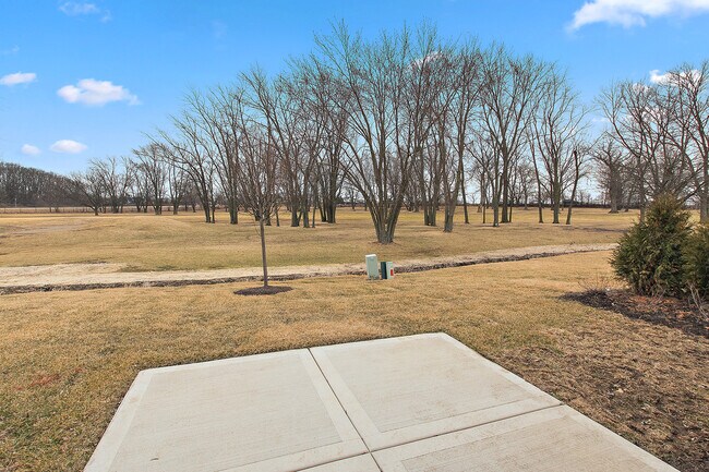 Building Photo - 44 Olympus Dr